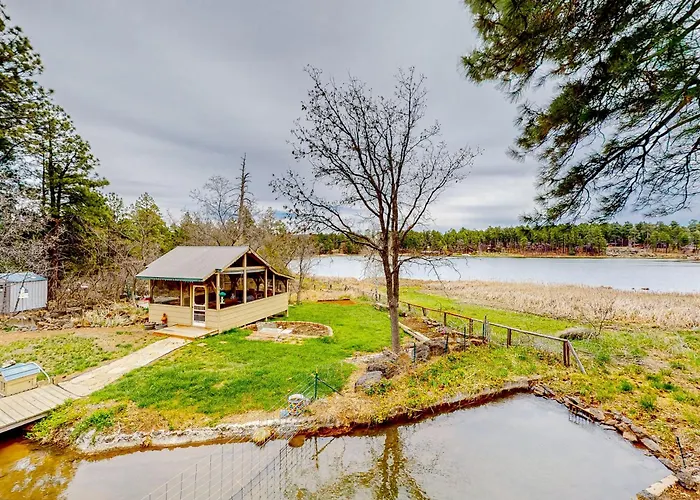 Lakeside Luxury Holiday home